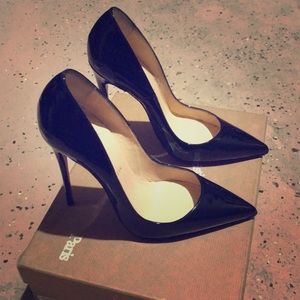 Great Deal⚡️Christian Louboutin- So Kate⚡️